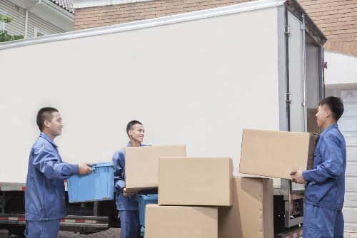Local man with a van service for moving items in Camdentown